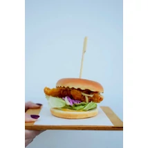 CSIRKÉS/CHICKEN BURGER köret nélkül/solo (buci,bundázott csirkemell,coleslaw,pirított hagyma,saláta,sajt,szósz/bun,grilled chicken breast,coleslaw,roasted onion,salad,cheese,sauce) CSIRKÉS/CHICKEN BURGER köret nélkül/solo (buci,bundázott csirkemell,coleslaw,pirított hagyma,saláta,sajt,szósz/bun,grilled chicken breast,coleslaw,roasted onion,salad,cheese,sauce)