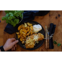 A BORZOLT/The ruffled(ropogós bundában sült csirkemell,tejföl,reszelt sajt, választható köret/chicken breasts fried in potato coat,sour cream,grated cheese, with a side of your choice) A BORZOLT/The ruffled(ropogós bundában sült csirkemell,tejföl,reszelt sajt, választható köret/chicken breasts fried in potato coat,sour cream,grated cheese, with a side of your choice)