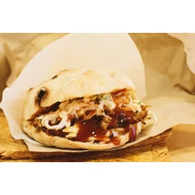 BBQ PIADINA (bbq tépett malachús,coleslaw,bbq szósz,pirÍtott hagyma,sajt/bbq pulled pork,coleslaw,bbq souce,roasted onion,cheese) (köret nélkül/solo)